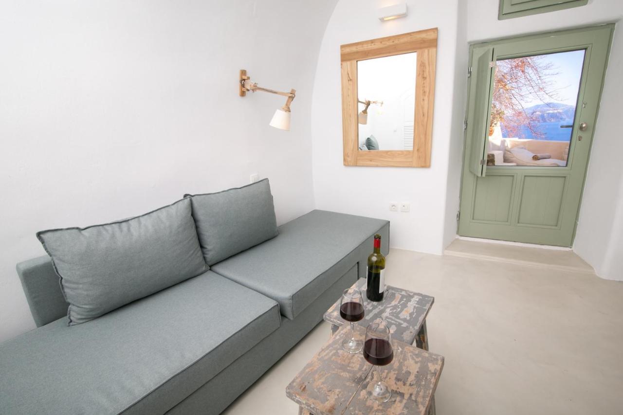 Opsis Cave House Apartment Oia (Santorini)