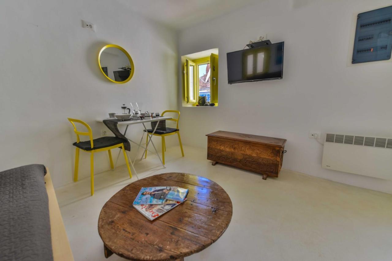 Fisherman's Nest In Ammoudi Bay/oia Holiday home *