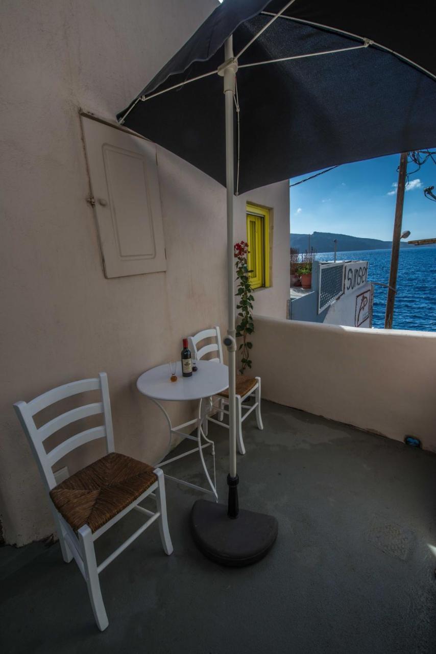 Fisherman's Nest In Ammoudi Bay/oia Oia (Santorini)