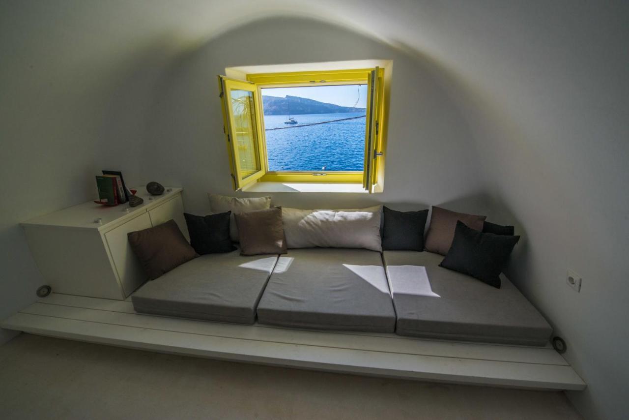 Fisherman's Nest In Ammoudi Bay/oia * Oia (Santorini)