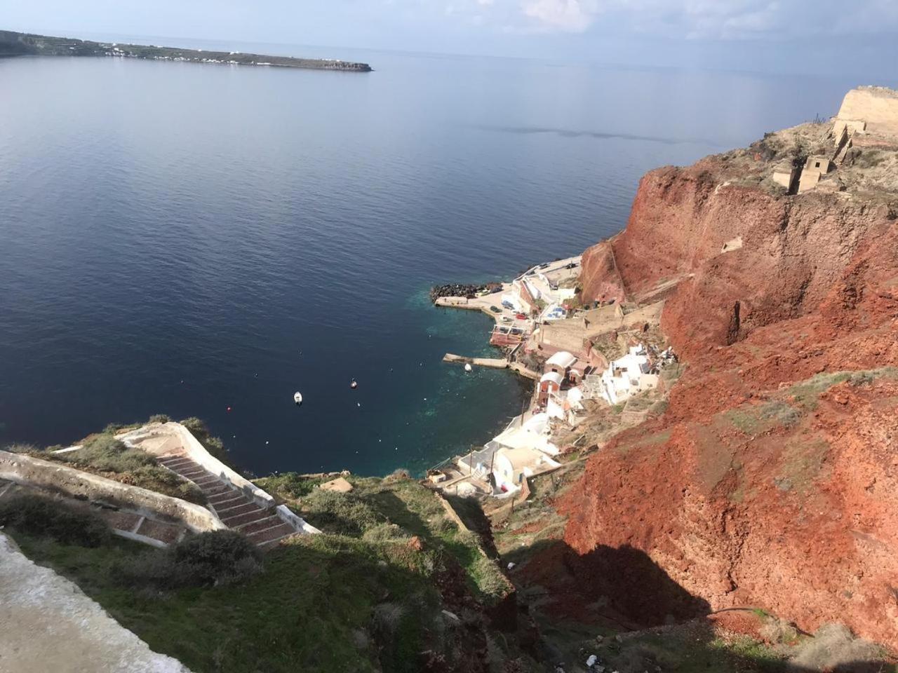 Fisherman's Nest In Ammoudi Bay/oia Oia (Santorini)