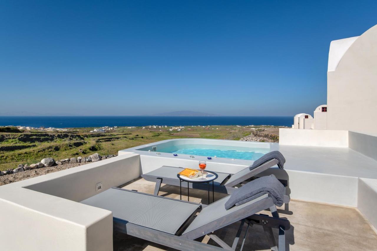 Aplada Oia (Santorini)