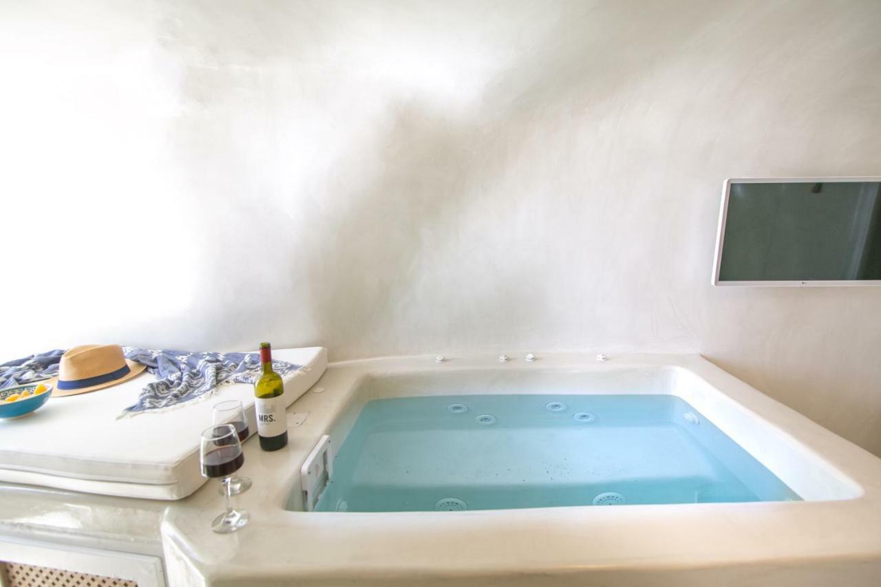 White Cave House Ia