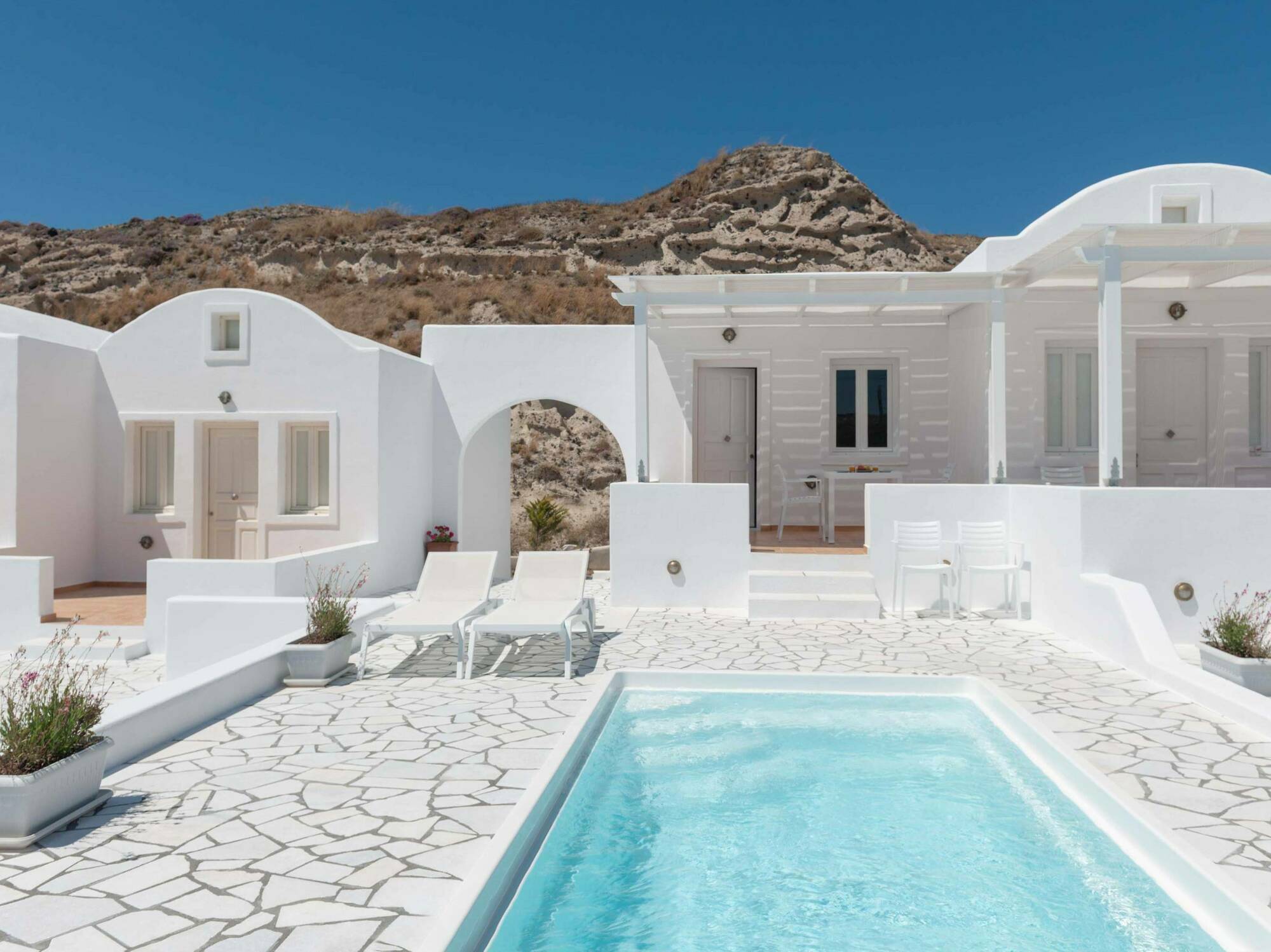 Katharos Pool Villas *