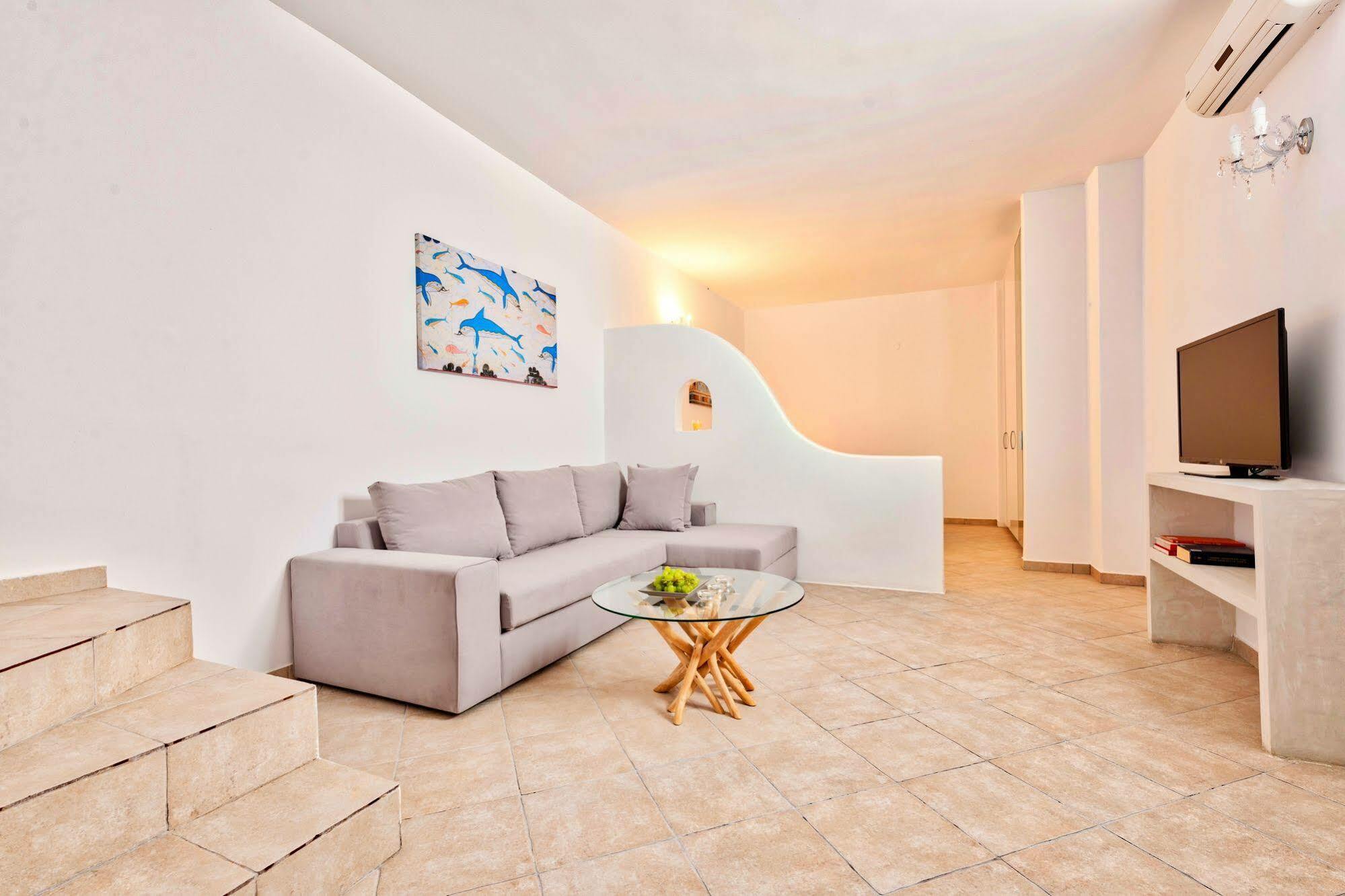 Katharos Pool Villas Villa Oia (Santorini)