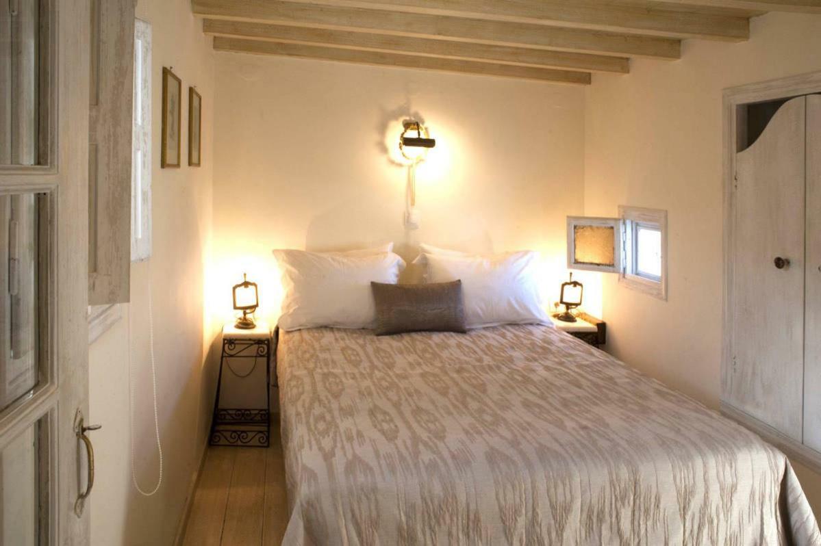Heliophos Boutique Caves Aparthotel Oia (Santorini)