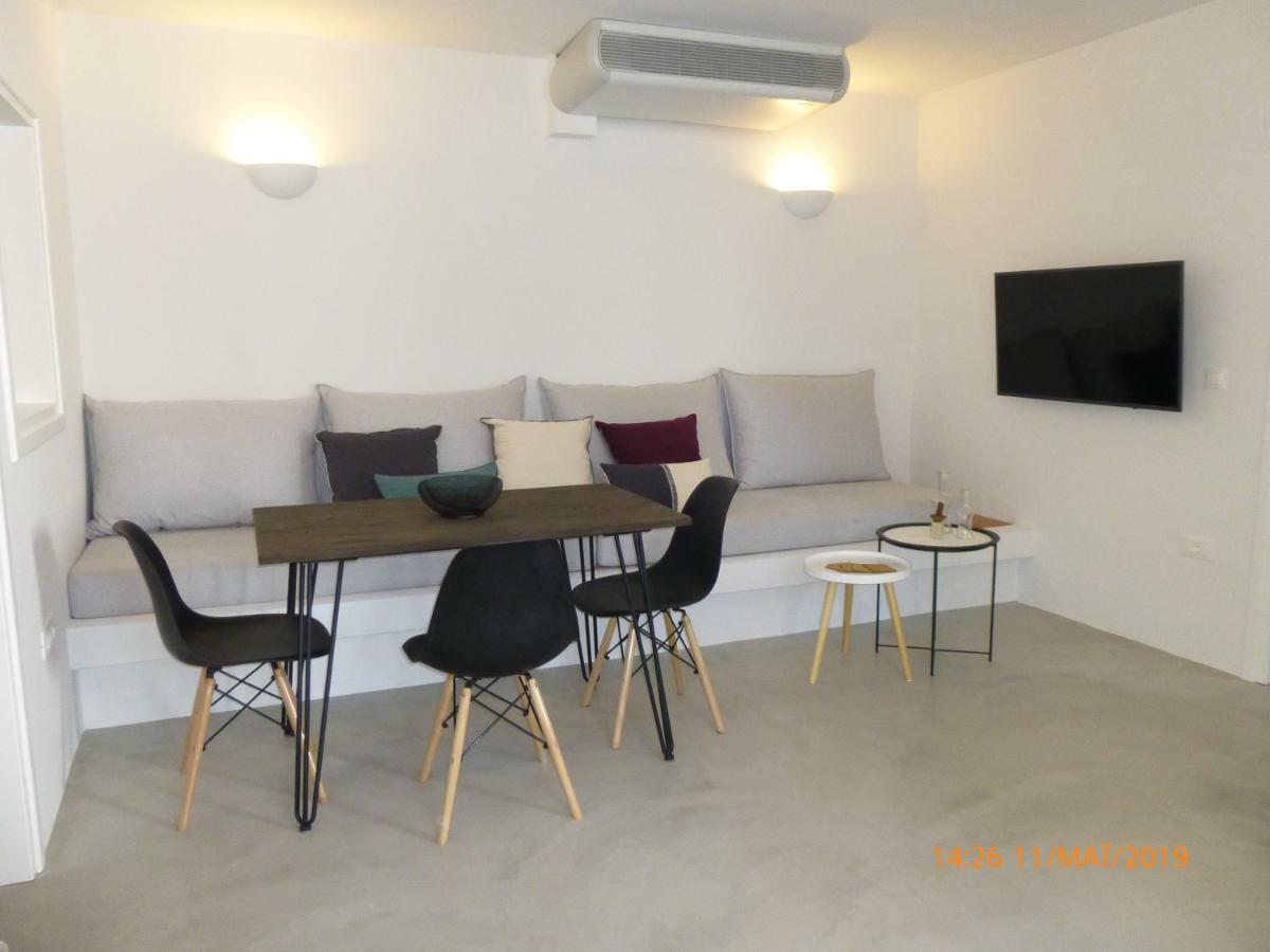 Aplada 5* Oia (Santorini)