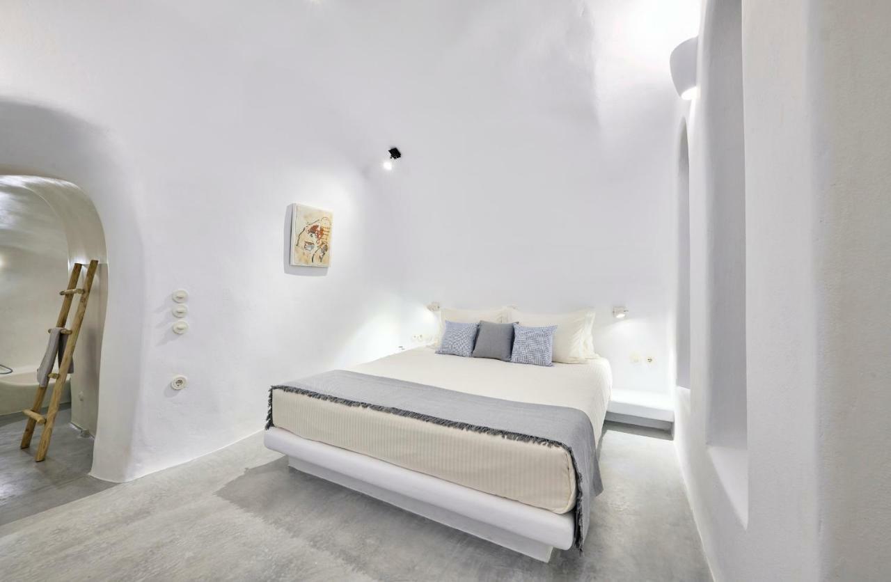 Villa Cave
