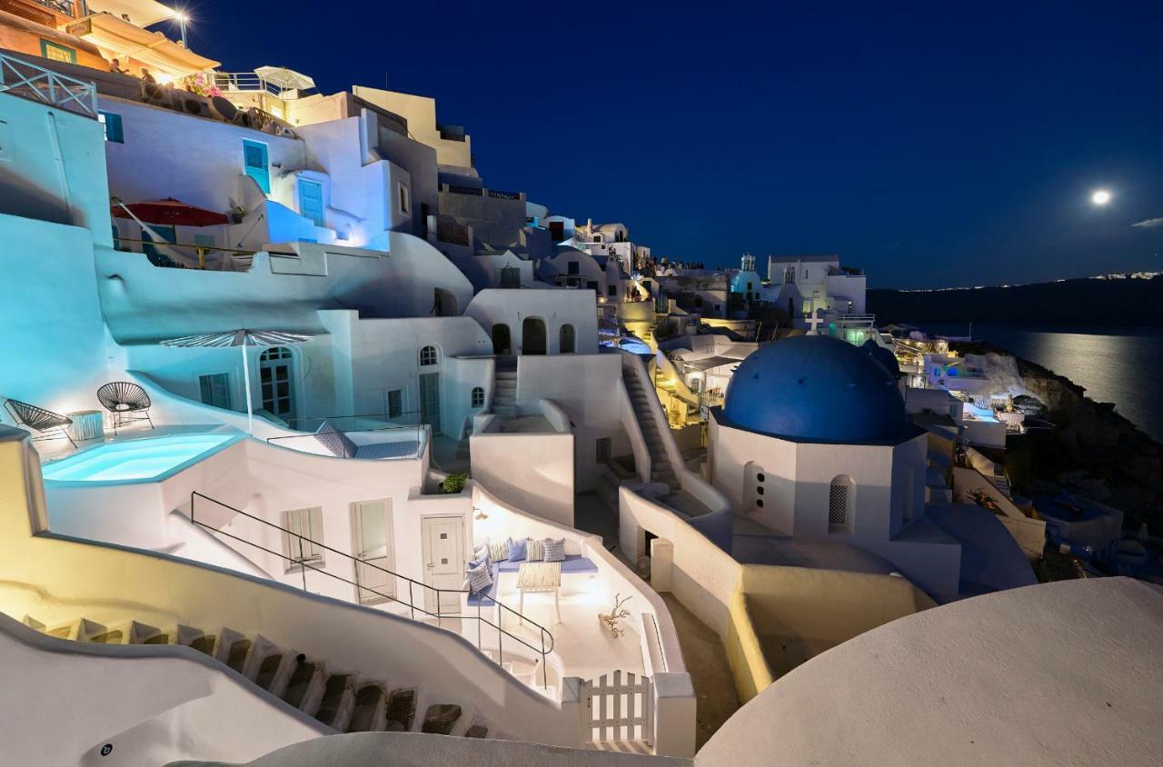 Cave * Oia (Santorini)