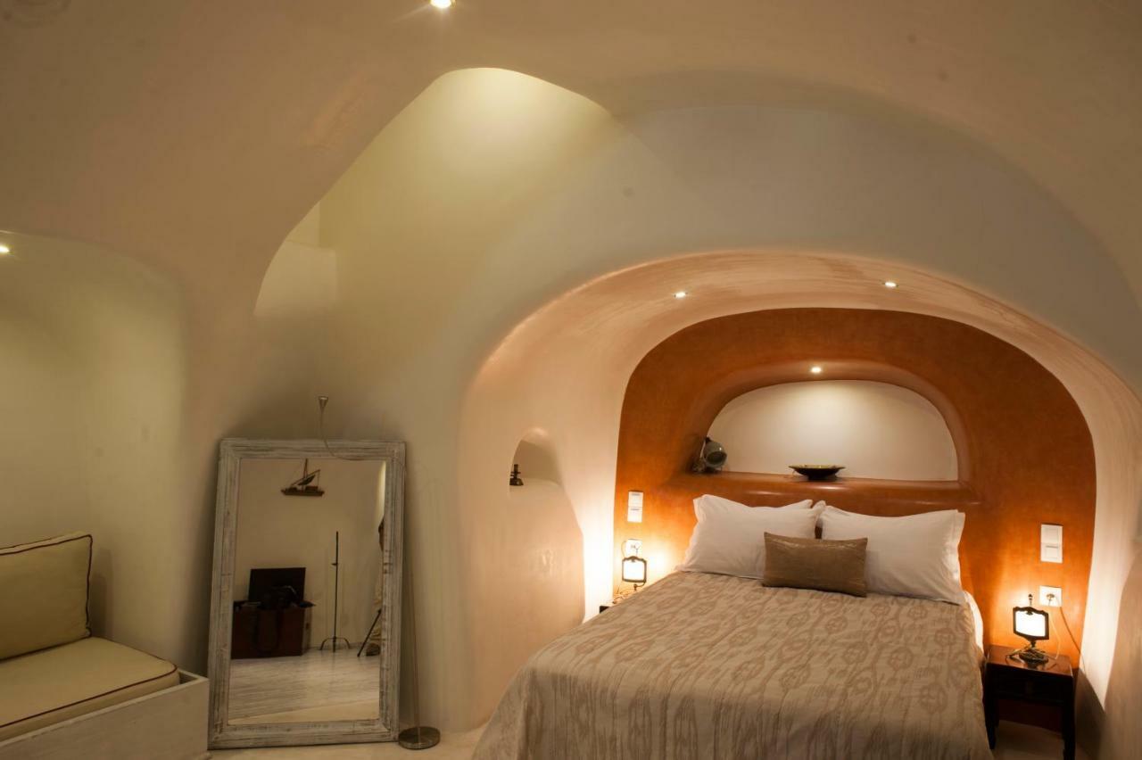 Heliophos Boutique Caves