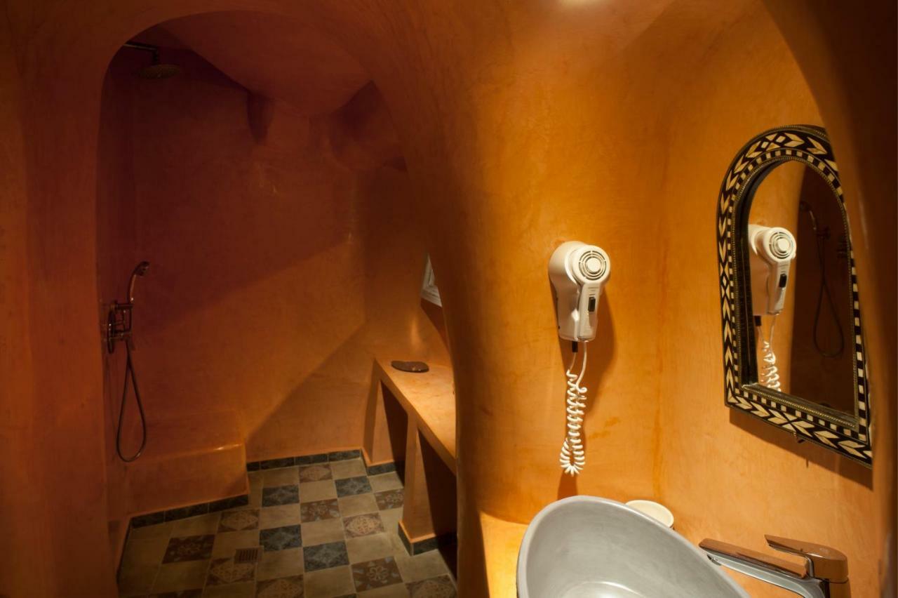 Aparthotel Heliophos Boutique Caves 3*