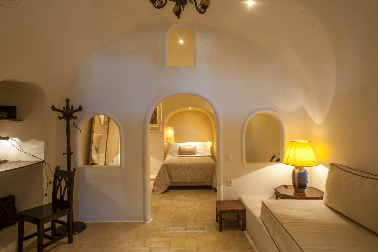 Heliophos Boutique Caves 3*