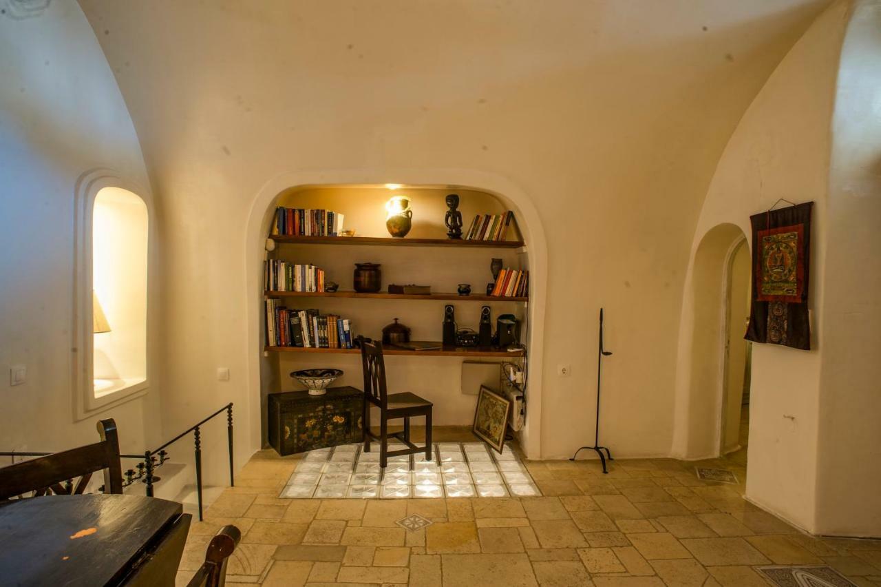 Heliophos Boutique Caves 3* Oia (Santorini)