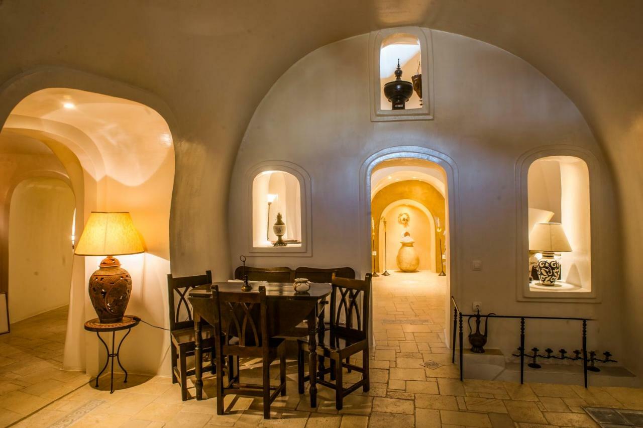 Heliophos Boutique Caves Aparthotel Oia (Santorini)