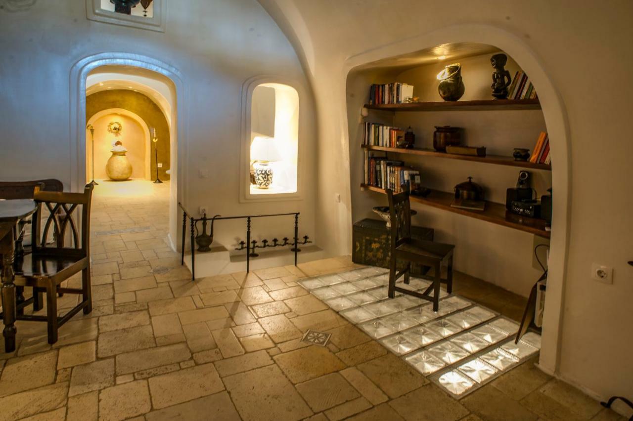 Heliophos Boutique Caves 3*