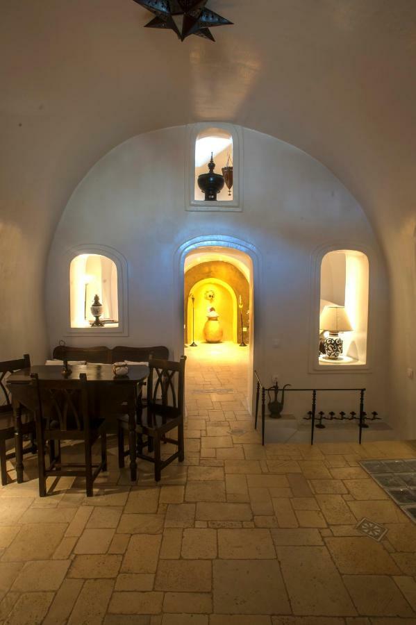 Heliophos Boutique Caves Aparthotel Oia (Santorini)