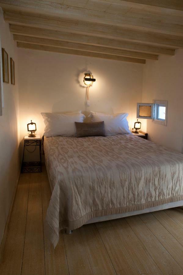 Heliophos Boutique Caves Aparthotel Oia (Santorini)