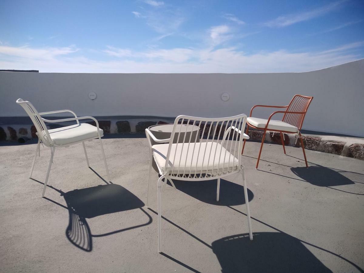 Sol-mate Oia (Santorini)