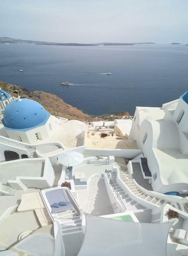 Cave * Oia (Santorini)