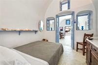 Skala Cave By Thireon Apartment Oia (Santorini)