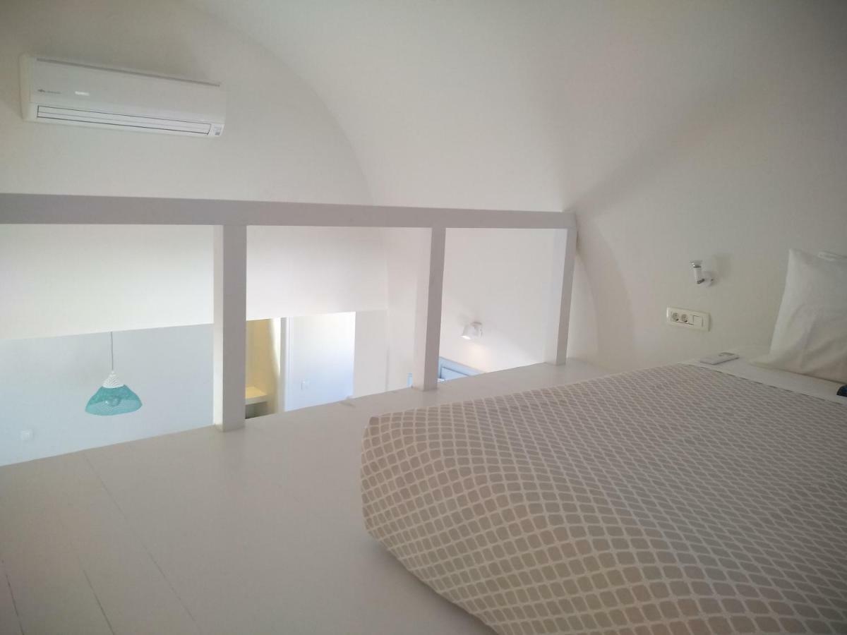 Sol-mate 3* Oia (Santorini)