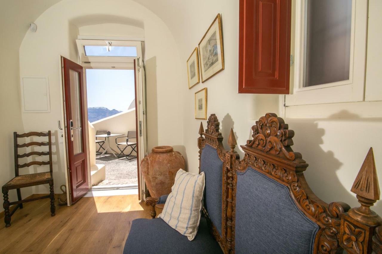 Aloia Hotel Oia (Santorini)