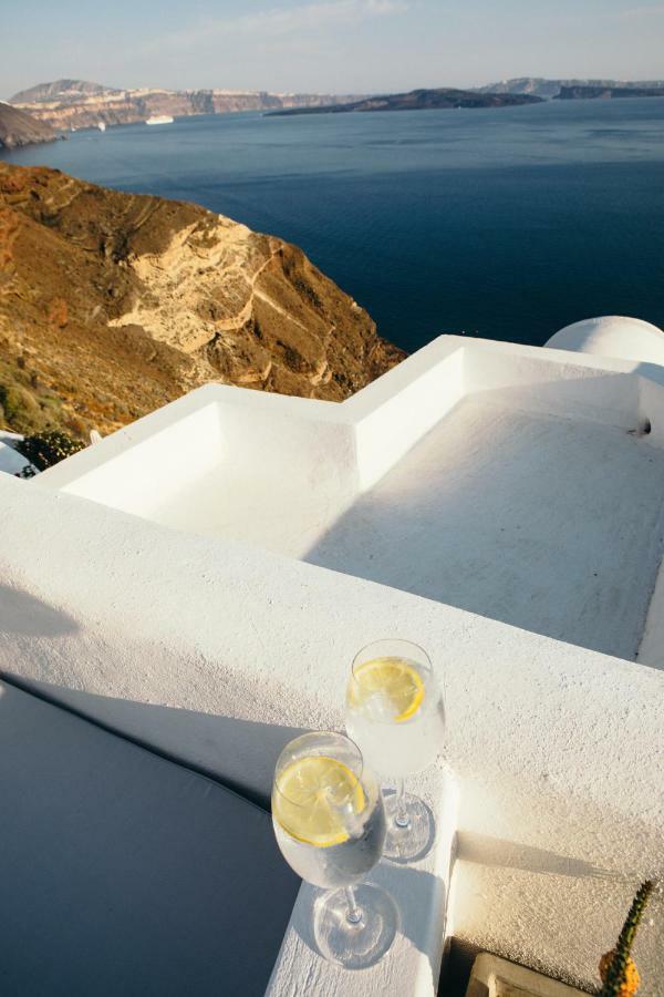 Oia's Secret Oia (Santorini)