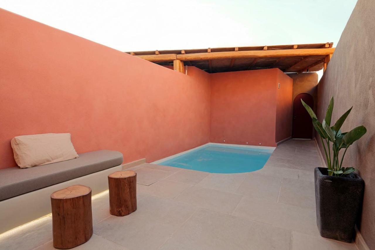 Andronikos Canaves Aparthotel 3*