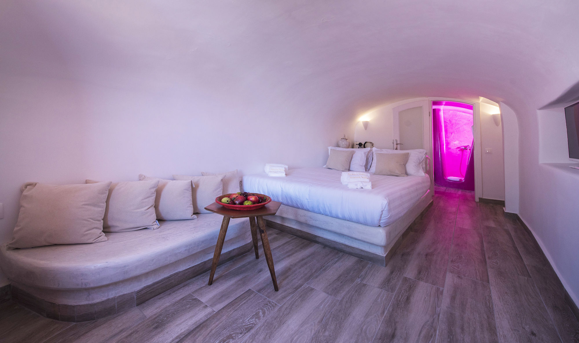 Villa Anemi House & *