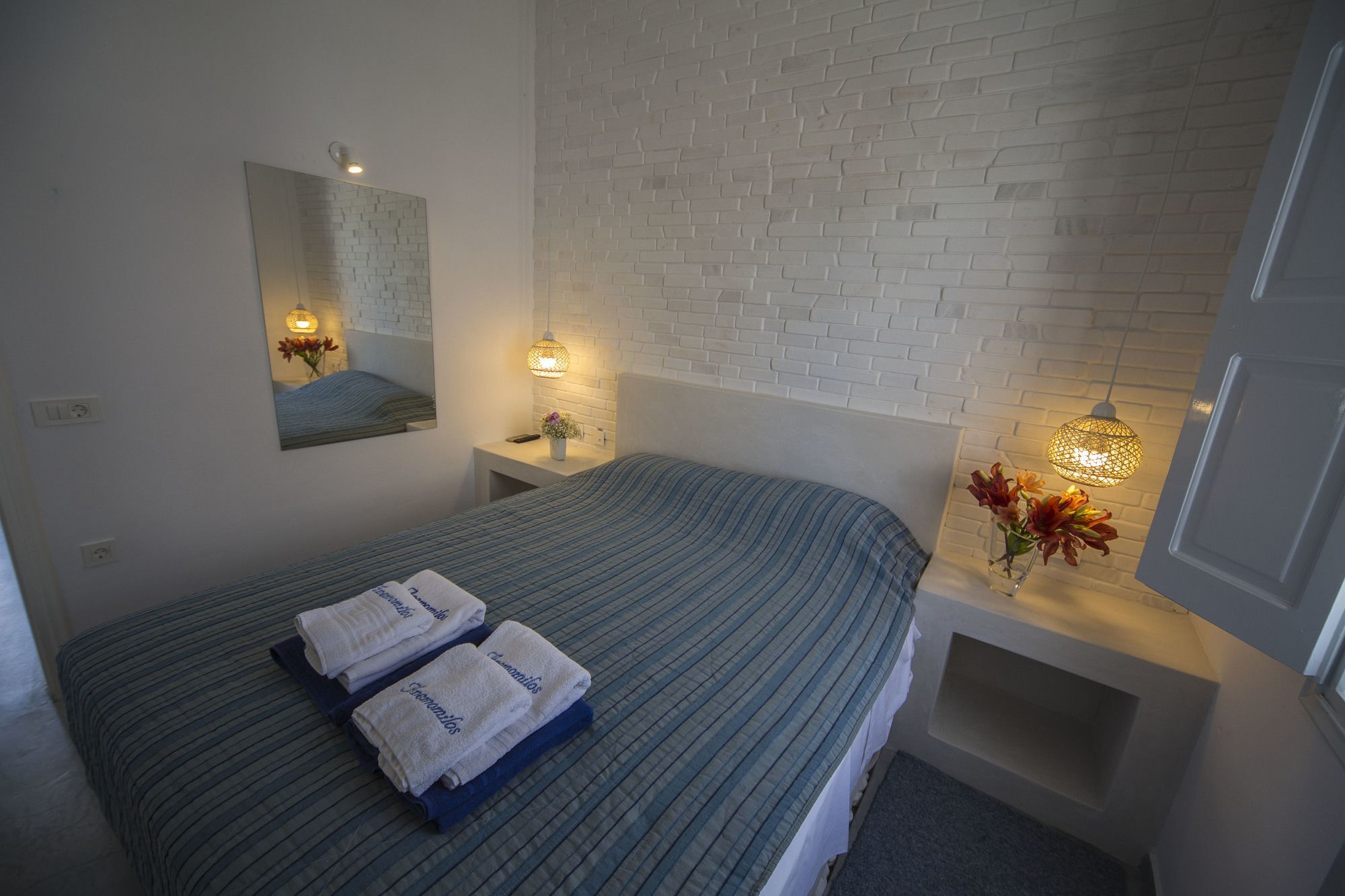 Ianthe & Aparthotel