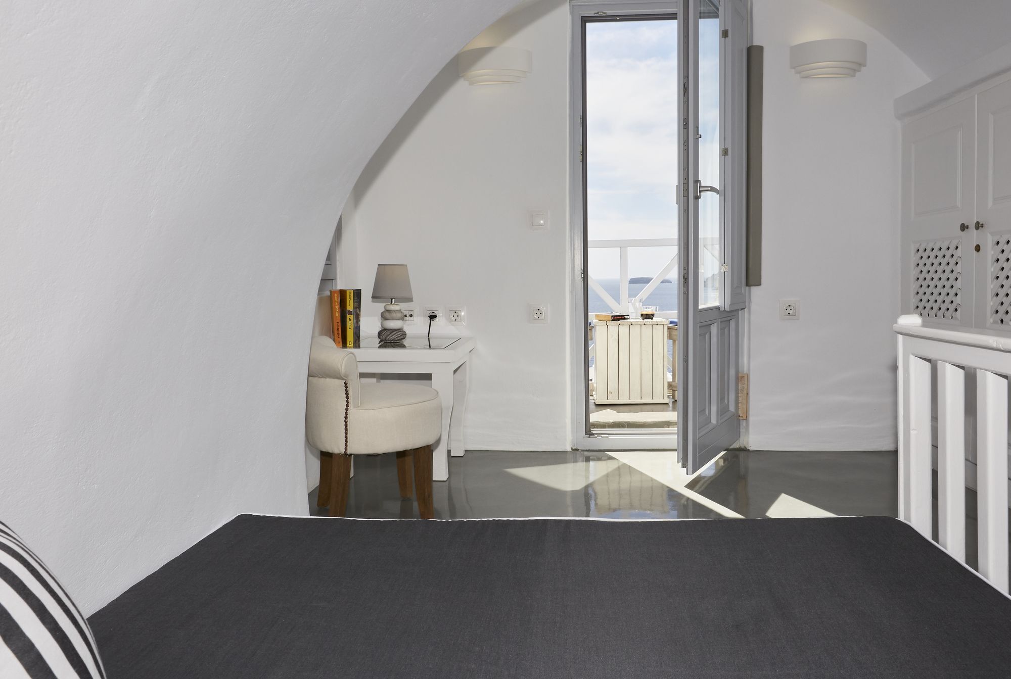 Helianthus Apartment