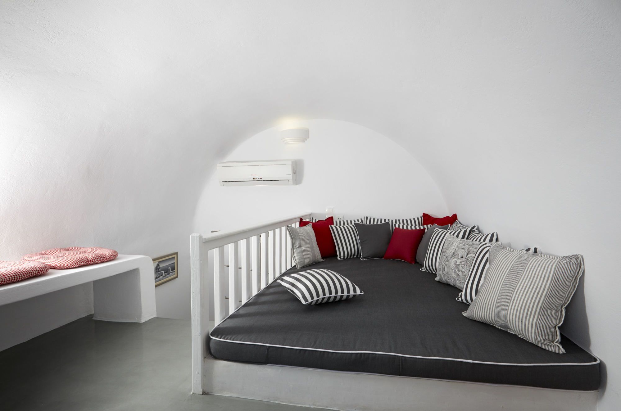 Helianthus Apartment