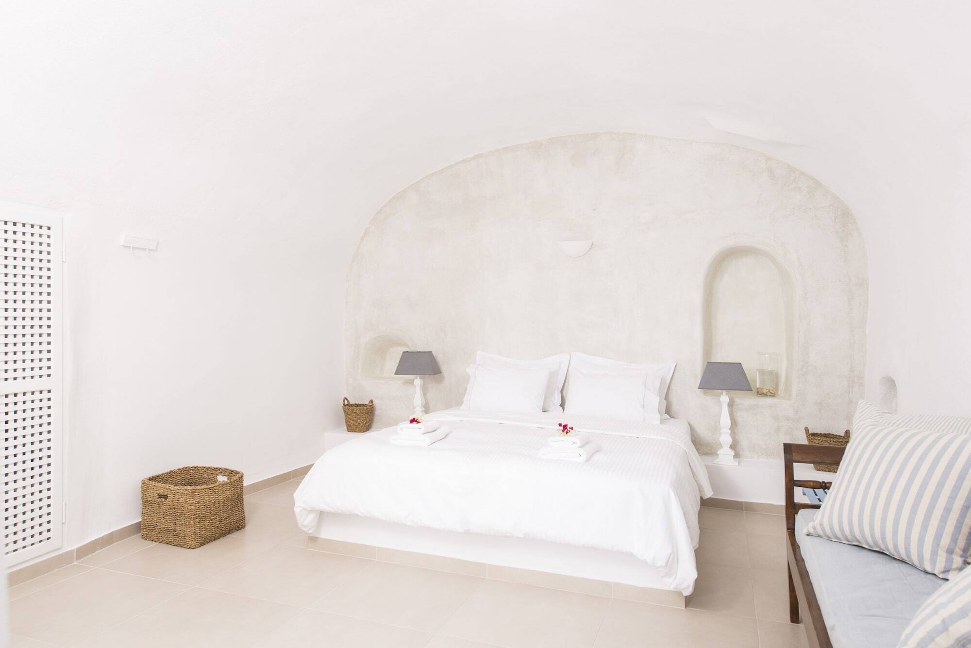 Annouso By Caldera Villa Oia (Santorini)