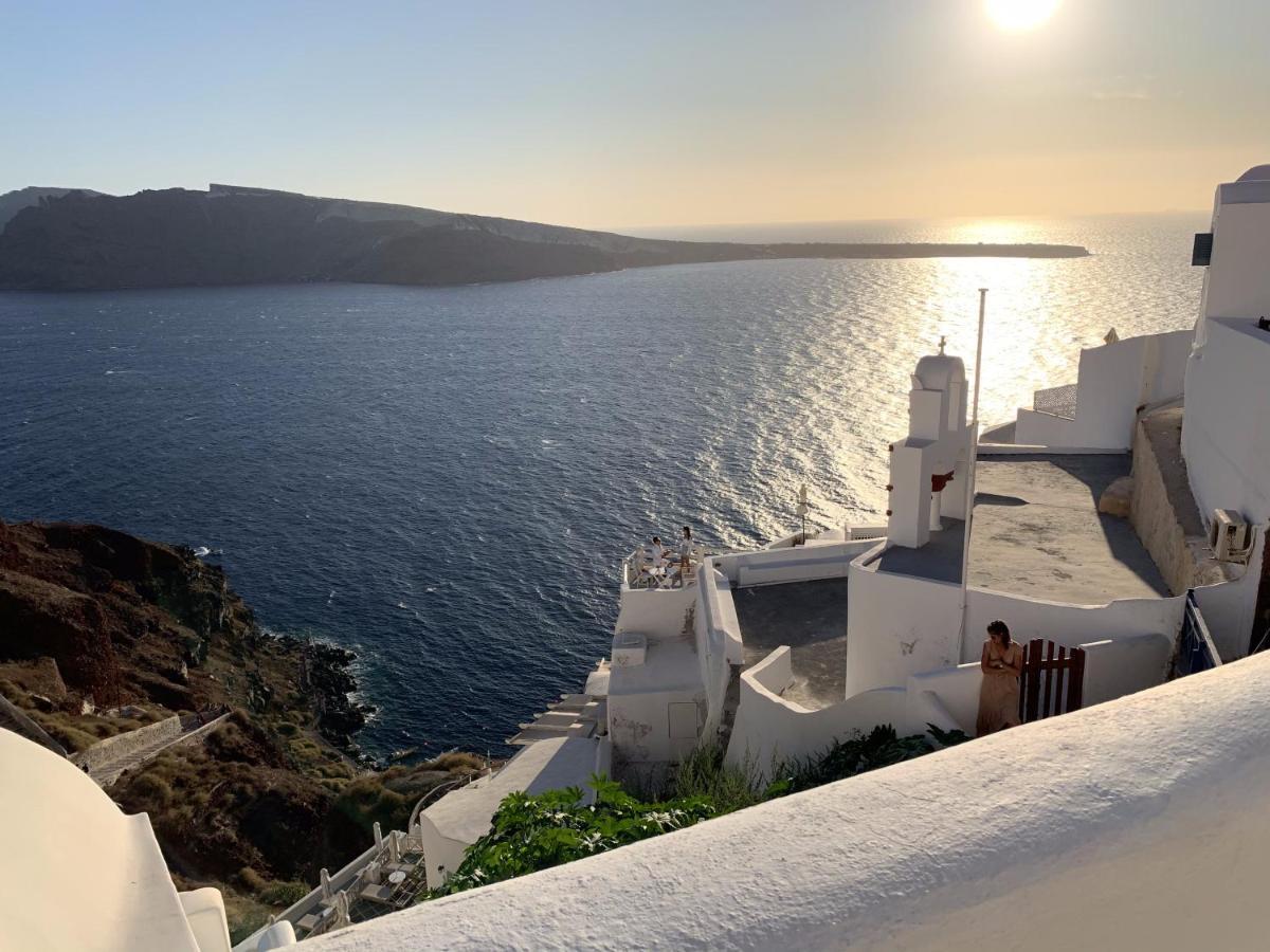 Fotinos Oia (Santorini)