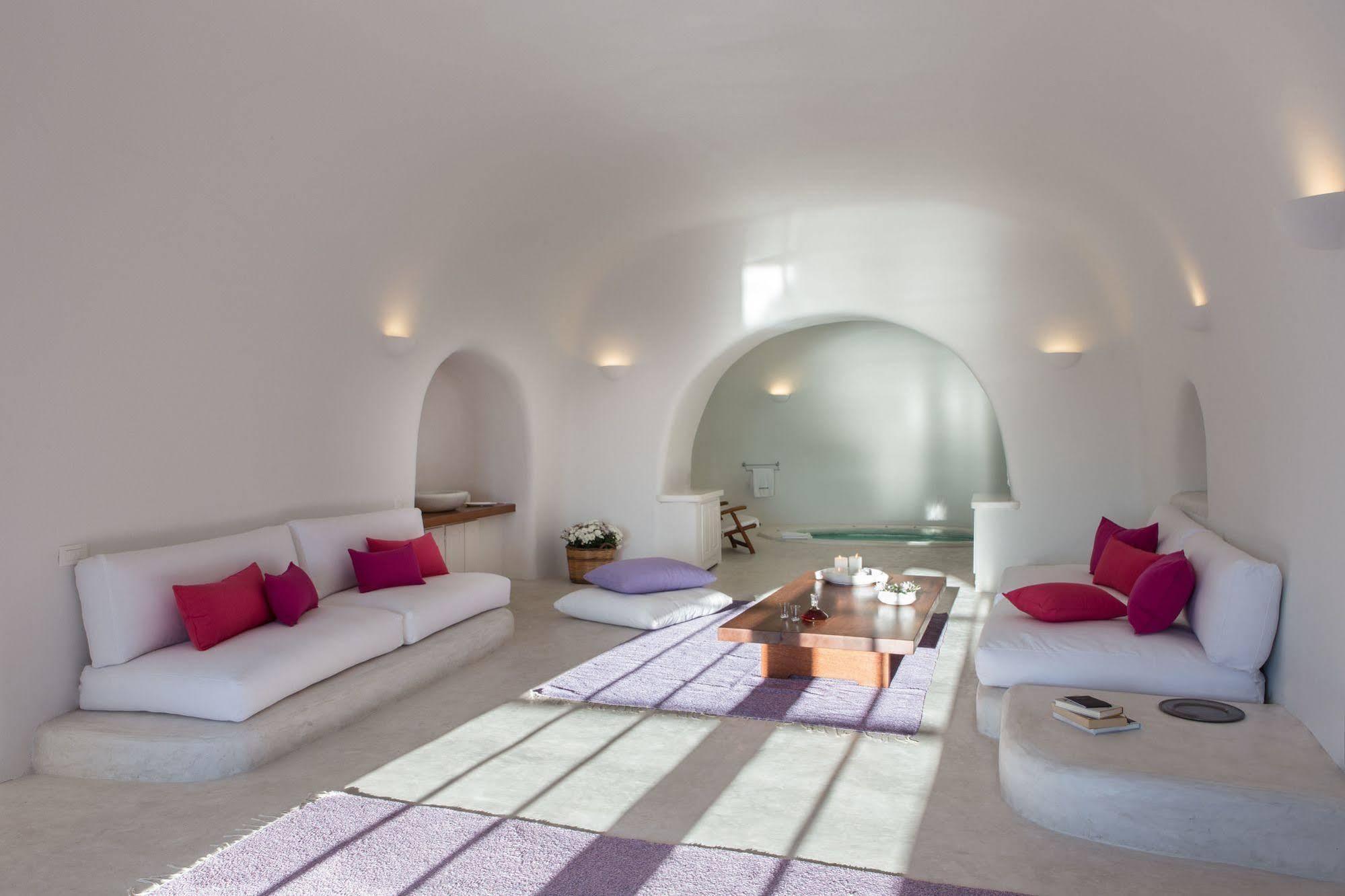 Perivolas 5* Oia (Santorini)