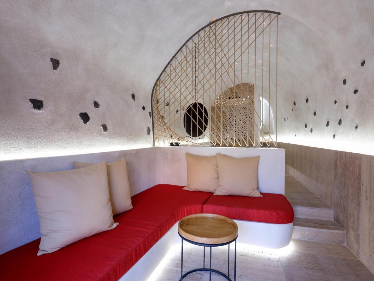 Andronikos Canaves Aparthotel 3*