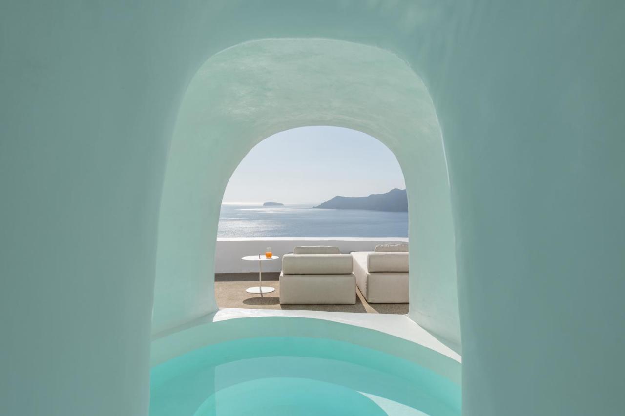 The Saint 5* Oia (Santorini)
