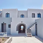 La Maltese Oia Luxury Suites