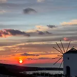 Sunset Queen In Oia