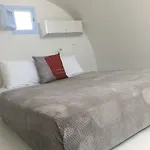 Sol-Mate Suites