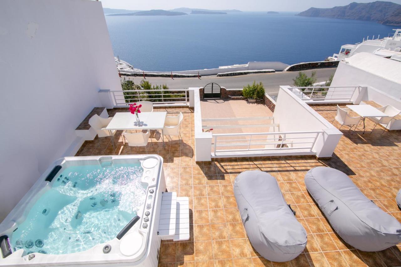 Onar - Onar Collection * Oia (Santorini)