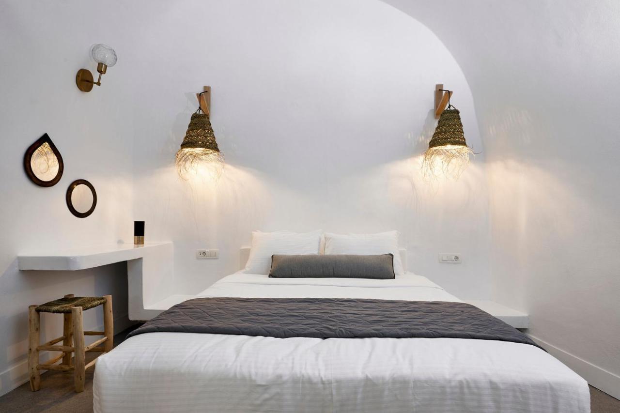 Virginias Cave Santorini Superior Cave With Outdoor Hot Tub Villa