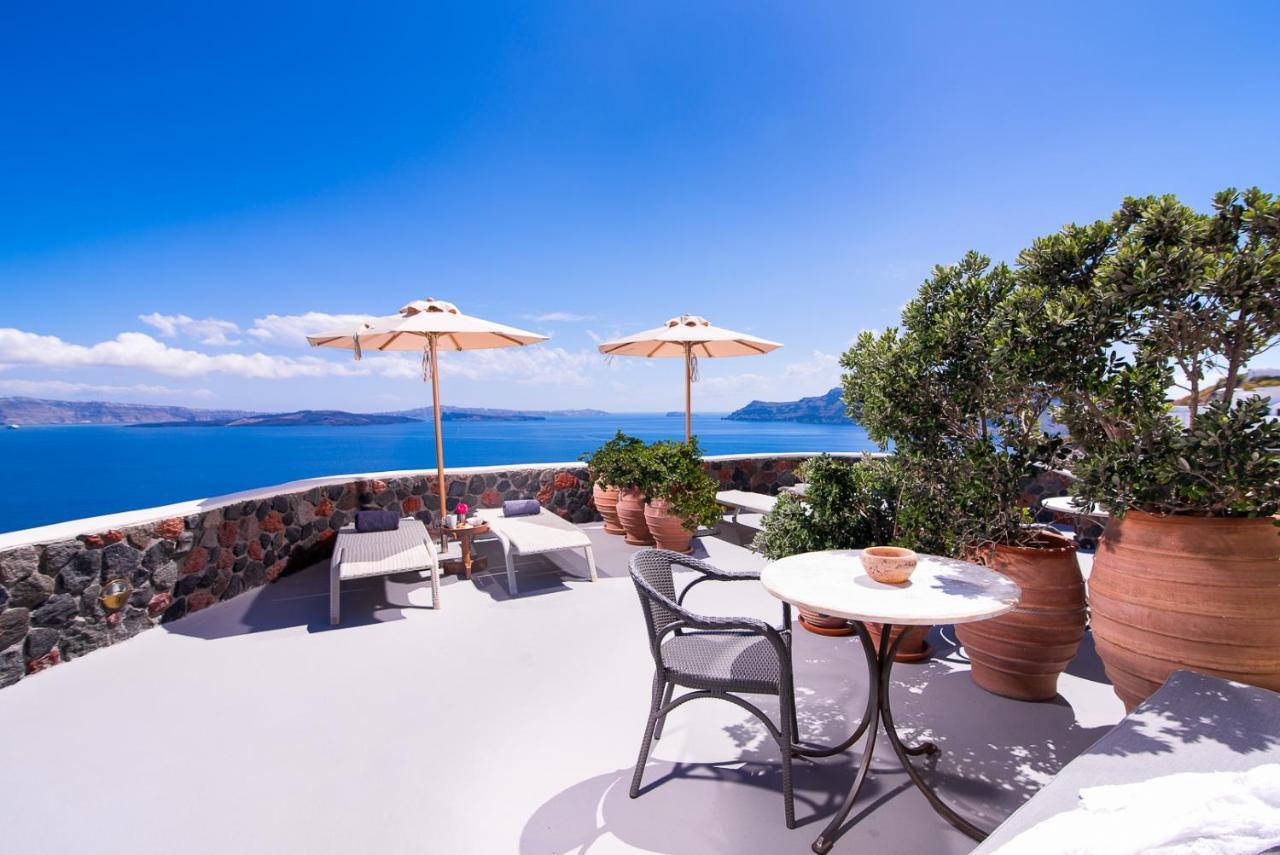 Pezoules Of Oia (Santorini)
