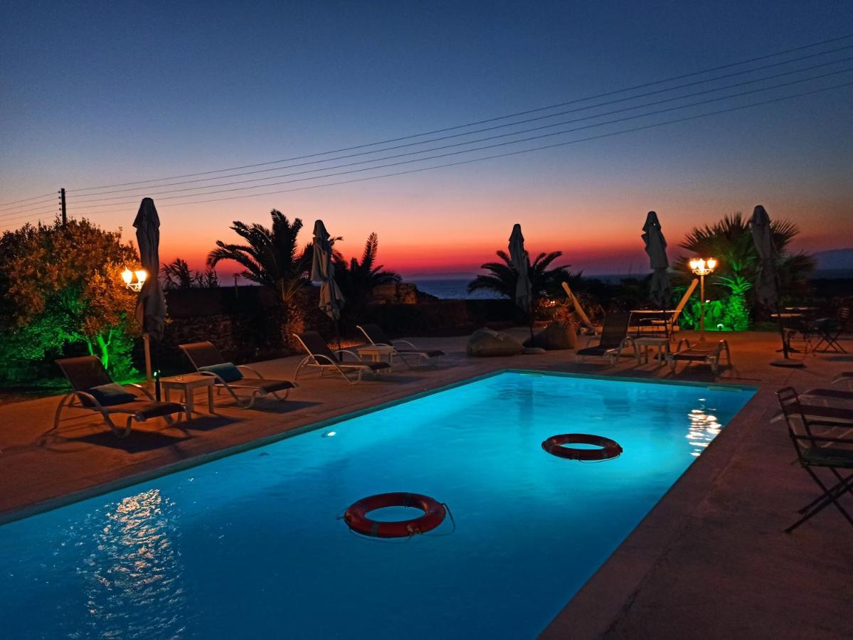 Ecoxenia 3* Oia (Santorini)