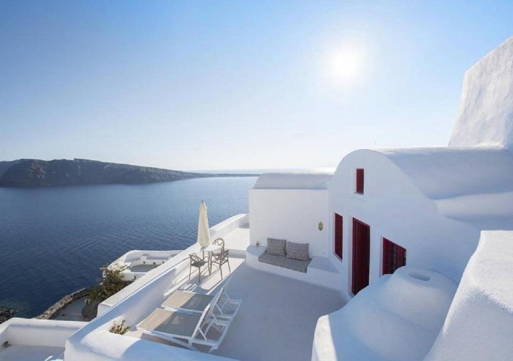 The Architect's Cave House 3*