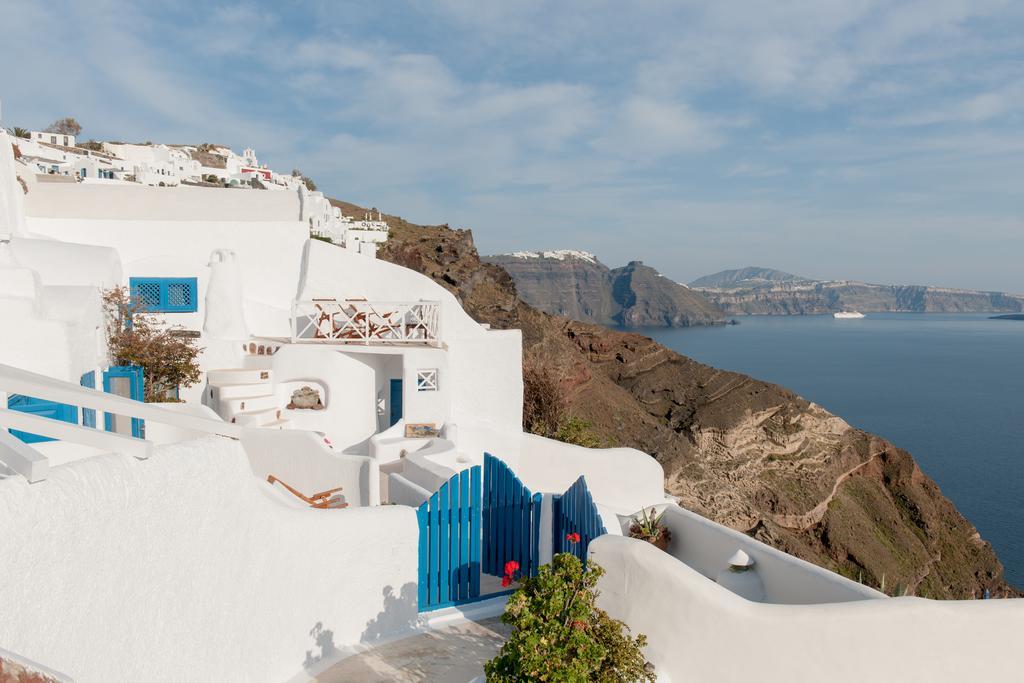 Strogili Aparthotel Oia (Santorini)