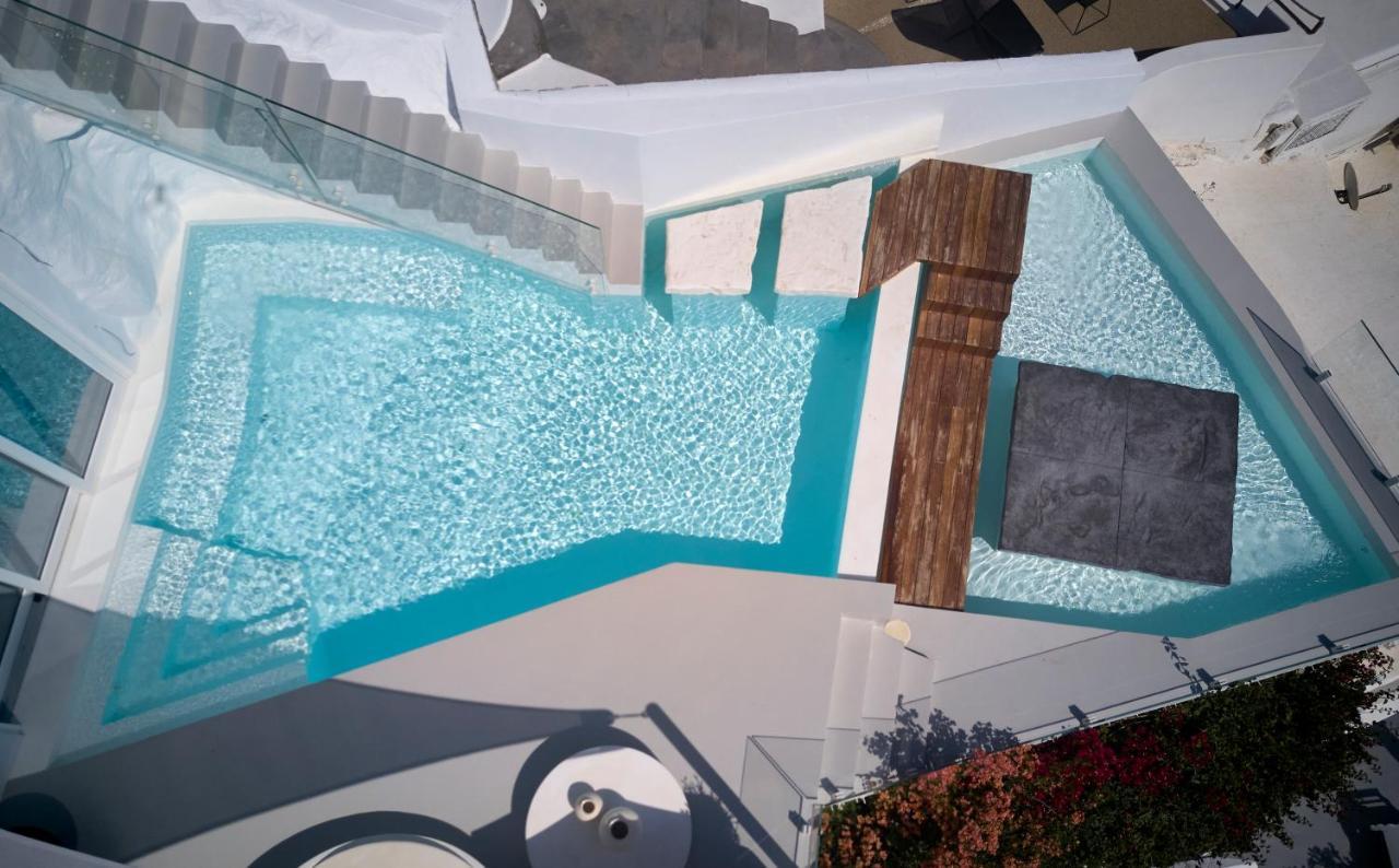 The Saint 5* Oia (Santorini)