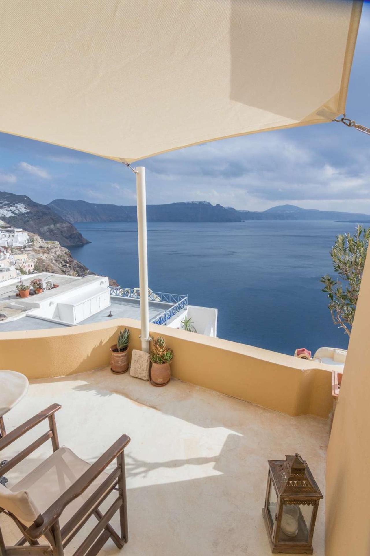 Zoe Aegeas Traditional 3* Oia (Santorini)