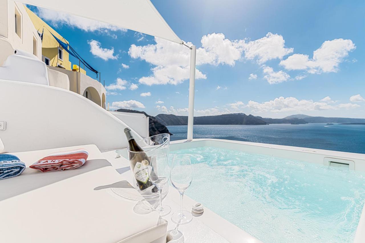 Aristos Life Luxury Cave Oia (Santorini)
