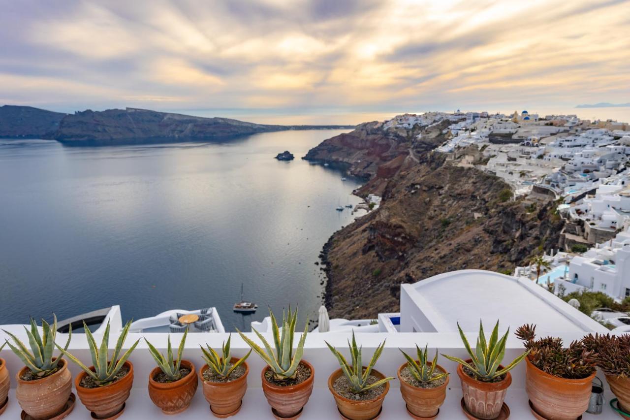 Hotel Ikies Santorini